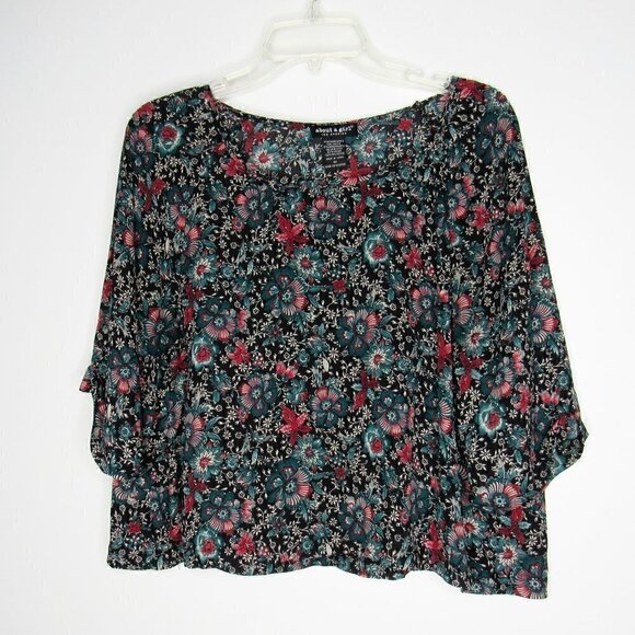 About A Girl - Black Floral Crop Blouse - Medium - Picture 1 of 5